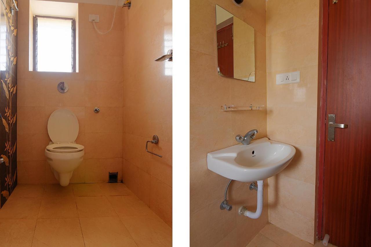 Fabhotel Amar Raj Inn Колката Екстериор снимка