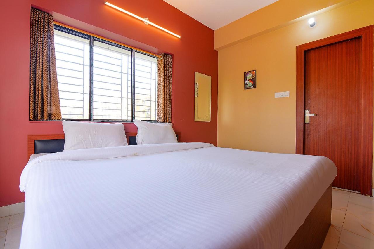 Fabhotel Amar Raj Inn Колката Екстериор снимка
