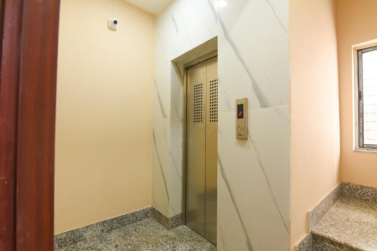 Fabhotel Amar Raj Inn Колката Екстериор снимка
