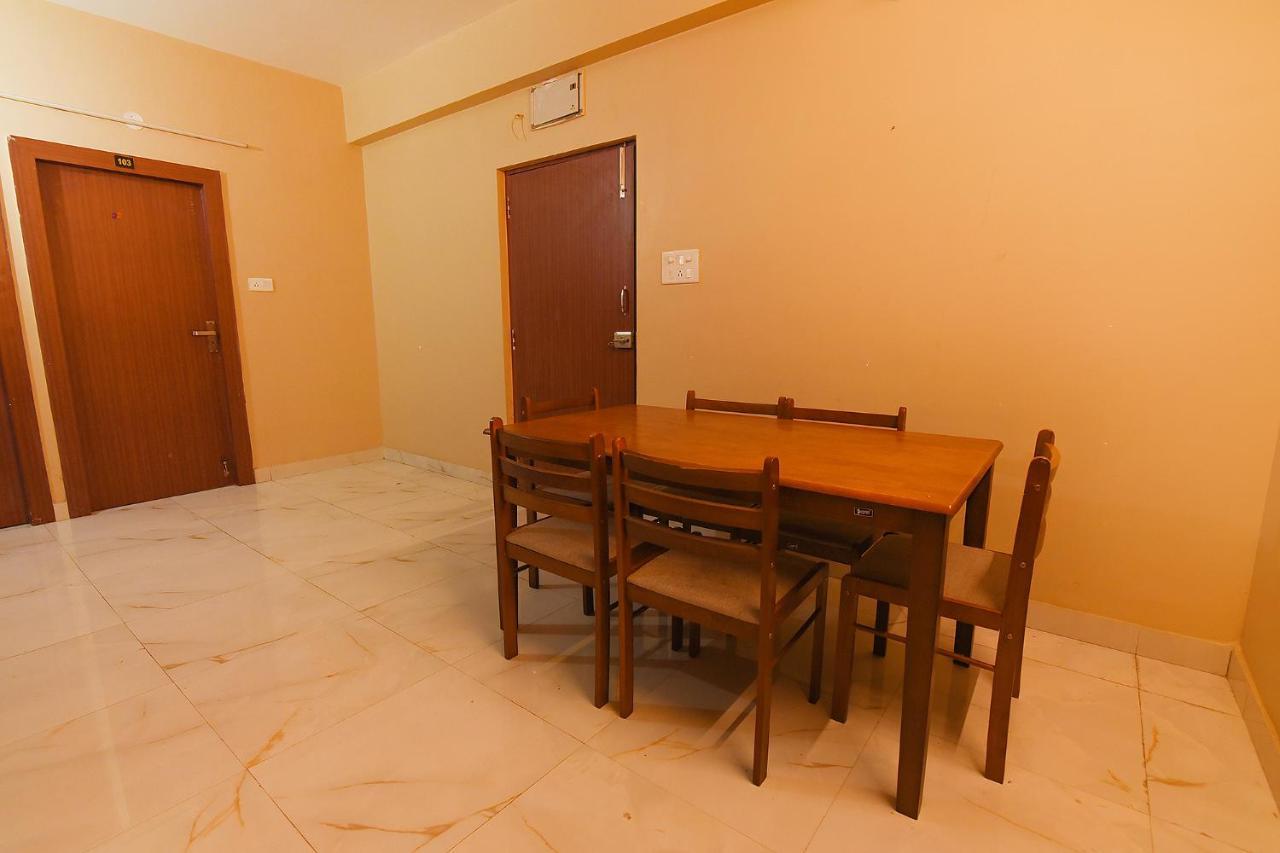 Fabhotel Amar Raj Inn Колката Екстериор снимка